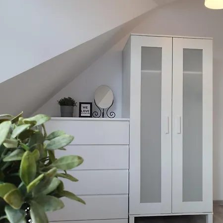 6 Pokoi Na Wajdeloty グダニスク