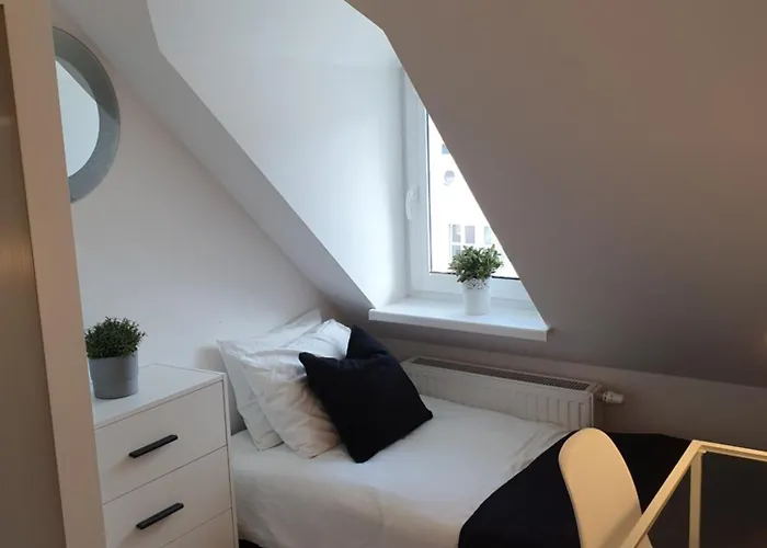 6 Pokoi Na Wajdeloty Lägenhet